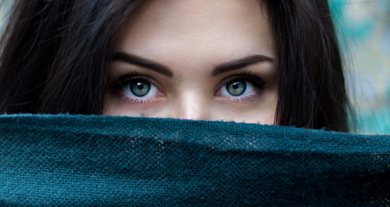 yeux femme