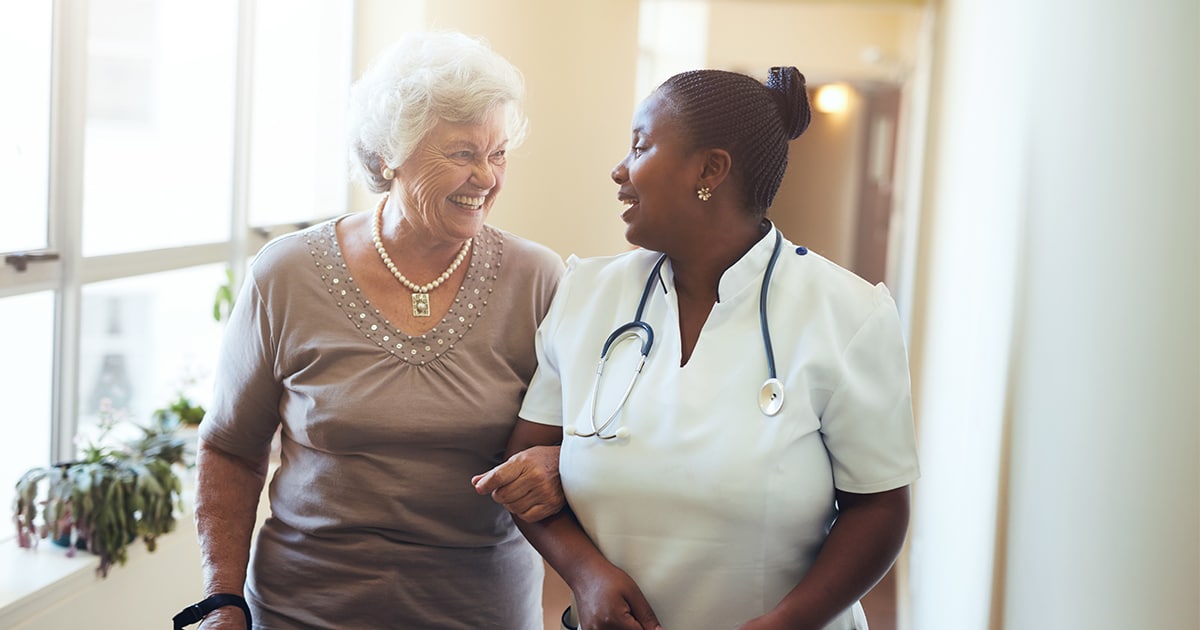 Comment choisir une douche adaptée aux seniors ?