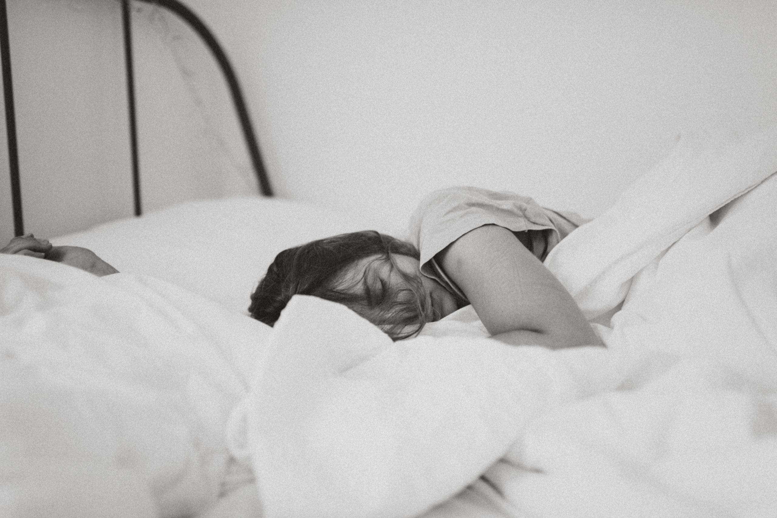 Quelles sont les causes de l’apnée du sommeil ?